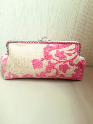 Bolso tendencia vintage.