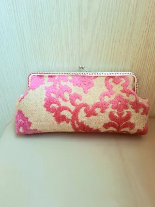 Bolso tendencia vintage.