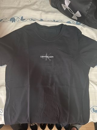 Camiseta Calvin Klein Jeans Negra