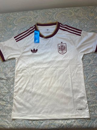 Camiseta Adidas España Talla S grande . Hacco.