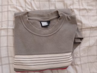 Sudadera Quiksilver gris y roja Talla L