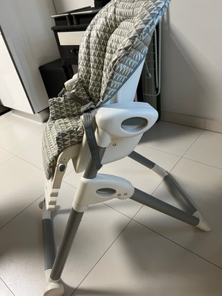 Seggiolone Joie reclinabile