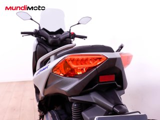 YAMAHA X-MAX 125