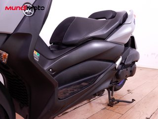 YAMAHA X-MAX 125