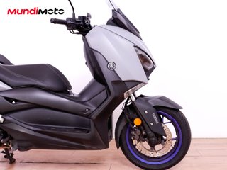 YAMAHA X-MAX 125