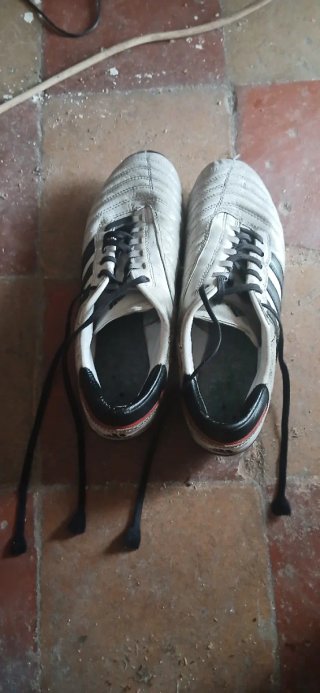Botas de fútbol Adidas Talla 41