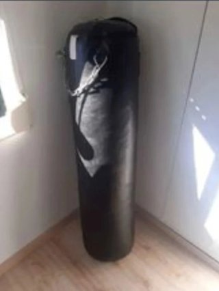 Saco boxeo, soporte, guantes y rodilleras
