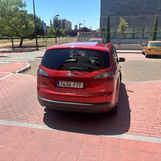 Ford S-MAX 2007 recien echo el mantenimiento