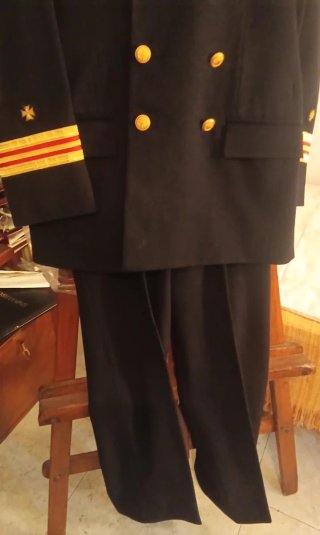 Gorra militar antigua El Siglo y antiguo traje