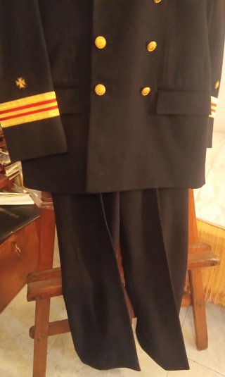 Gorra militar antigua El Siglo y antiguo traje