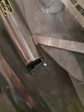 Cola de escape Fasmen