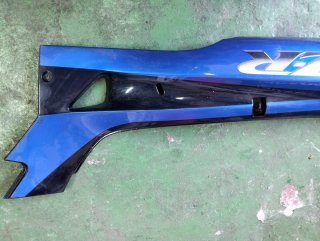 Chapa lateral Kawasaki ZZR 600. Primera generación