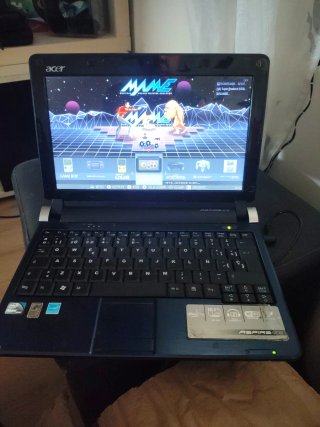Computer portatile da gioco retrò Acer Aspire One+ 17000