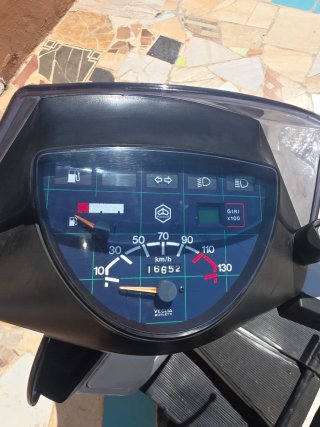 Vespa TX200 Blanca negociable