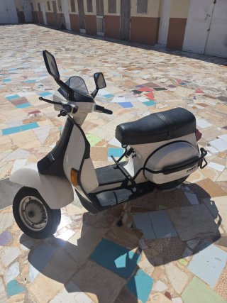 Vespa TX200 Blanca negociable