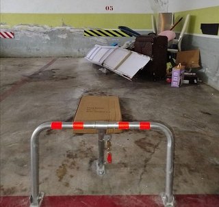 Garaje en venta en Centre en Castelldefels