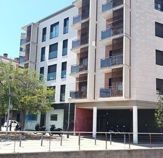 Garaje en venta en Centre en Castelldefels
