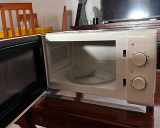 Microondas Taurus Blanco D70H20L-ZT
