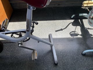Bicicleta Estática BH Antigua