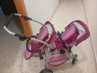 Silla gemelar para muñecas