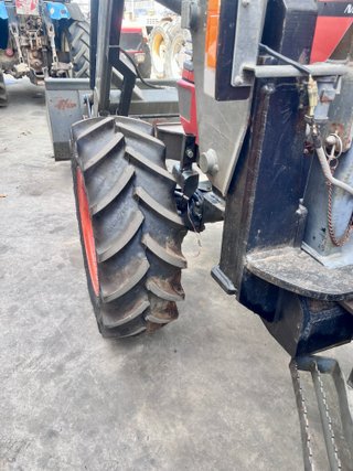 Tractor Kubota ME8200