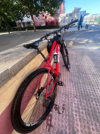 Bicicleta BH 29 pulgadas, solo usada 3 veces