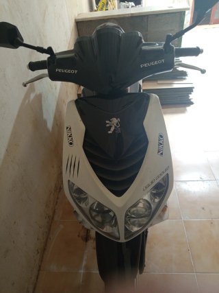 Peugeot Speedfight 2 Scooter Negro/Blanco