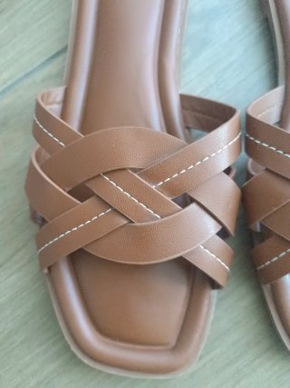 Chanclas Primark Marrones