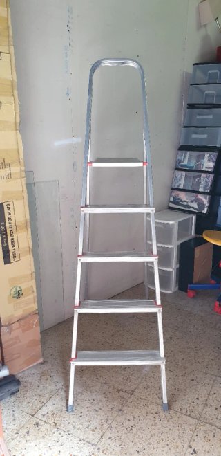 ESCALERA DE ALUMINIO