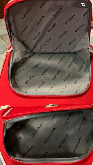 2 NUEVAS . MALETA Y NECESER.30€. Ligeras Calidad.