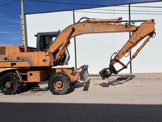 Excavadora Giratoria CASE 685