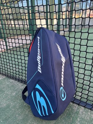 Paletero Bullpadel Nuevo Azul