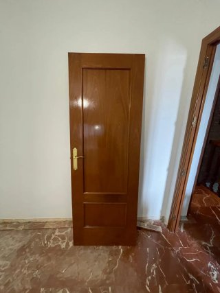 Puertas de madera maciza sapelli