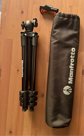 Trípode Manfrotto Compact Light + funda + adaptado