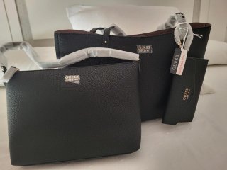 Bolso shopper, neceser y monedero Guess Brenton