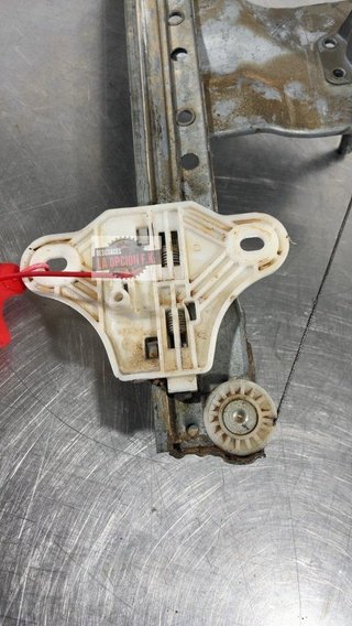 ELEVALUNAS TRASERO DERECHO Renault Clio IV (2012->)