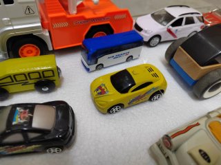 Lote coches y camión, colección, y juguetes