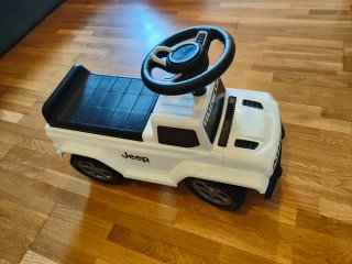 Jeep correpasillos blanco
