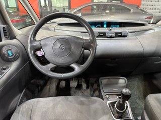 Renault ESPACE Emotion 2.0 dCi 16v 150CV (2007)