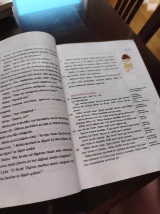 Lingua latina per se illustrata 4° ESO