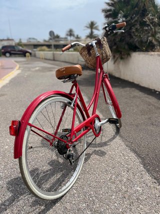 Bicicleta Urbana Capri Valentina Rojo 6V