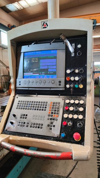FRESADORA DE COLUMNA MÓVIL SORALUCE SP 8000