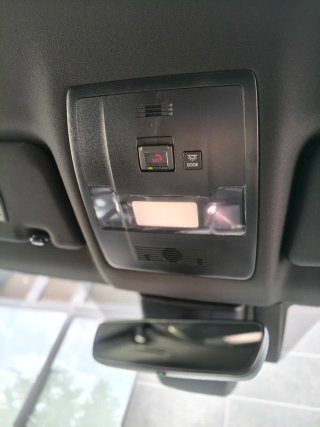 Lexus UX 2024