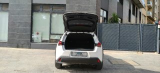 Lexus UX 2024