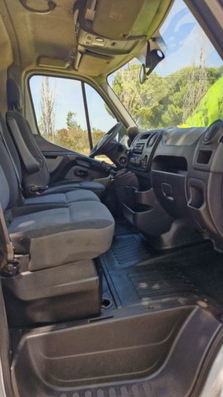 Nissan NV400 2013
