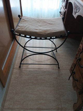 Taburete forja beige y negro