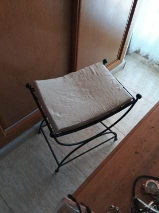 Taburete forja beige y negro