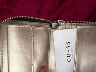 Cartera Guess Estampada Marrón