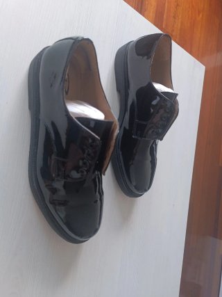 Zapatos charol Pielcort caballero negros
