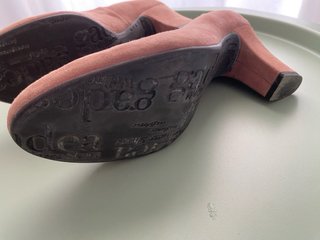 Zapatos de piel beige tacón bajo talla 37